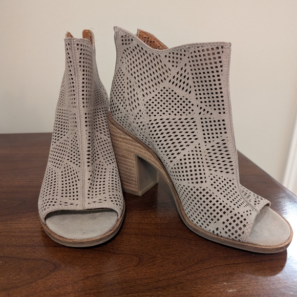 Lucky Brand Vacob open toe shoes - Picture 5 of 5